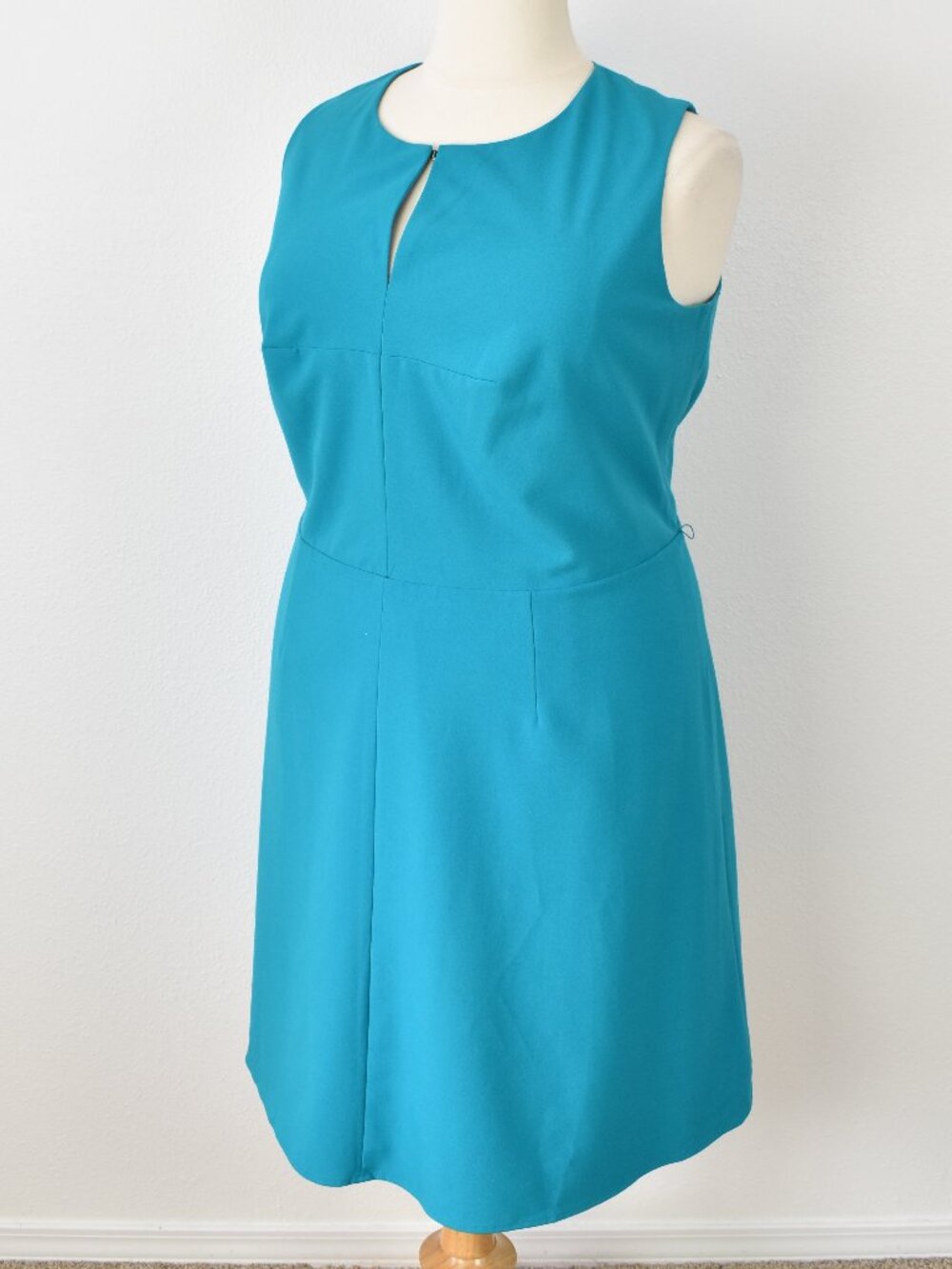 Calvin Klein Fit and Flare Keyhole Dress Blue-Green - 22W - Picture 6 of 10